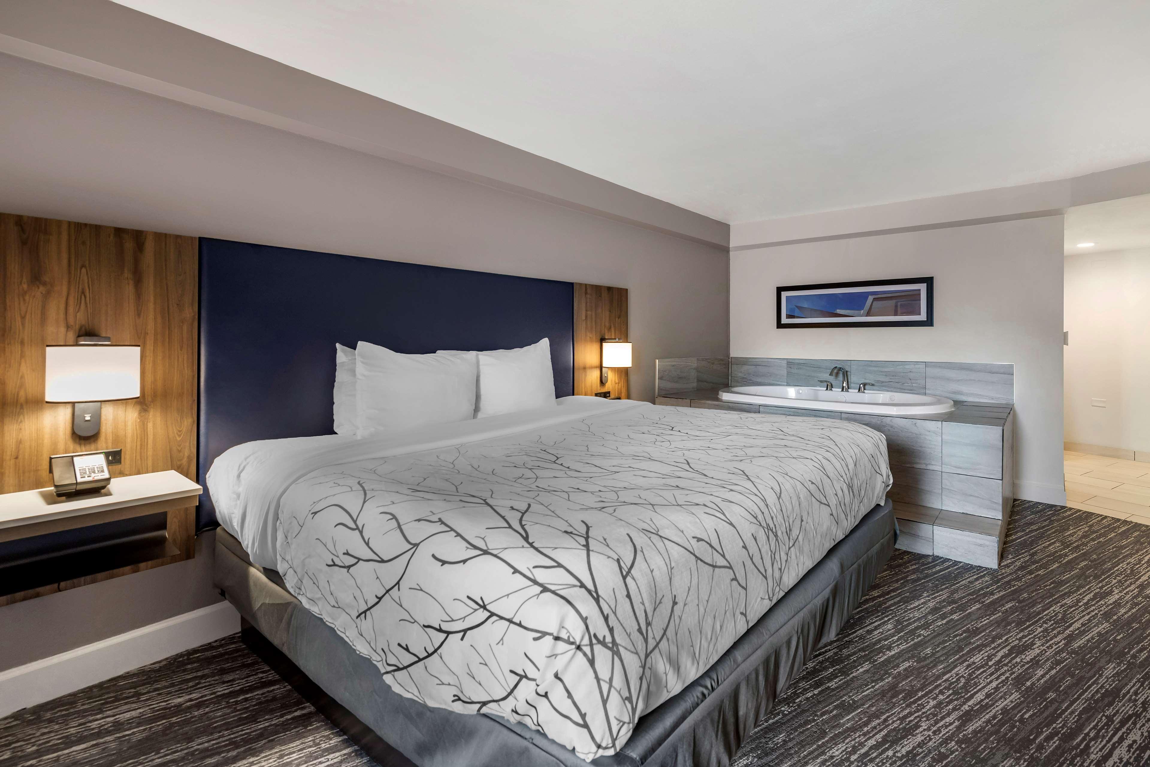 Best Western Premier Denver East Exterior foto