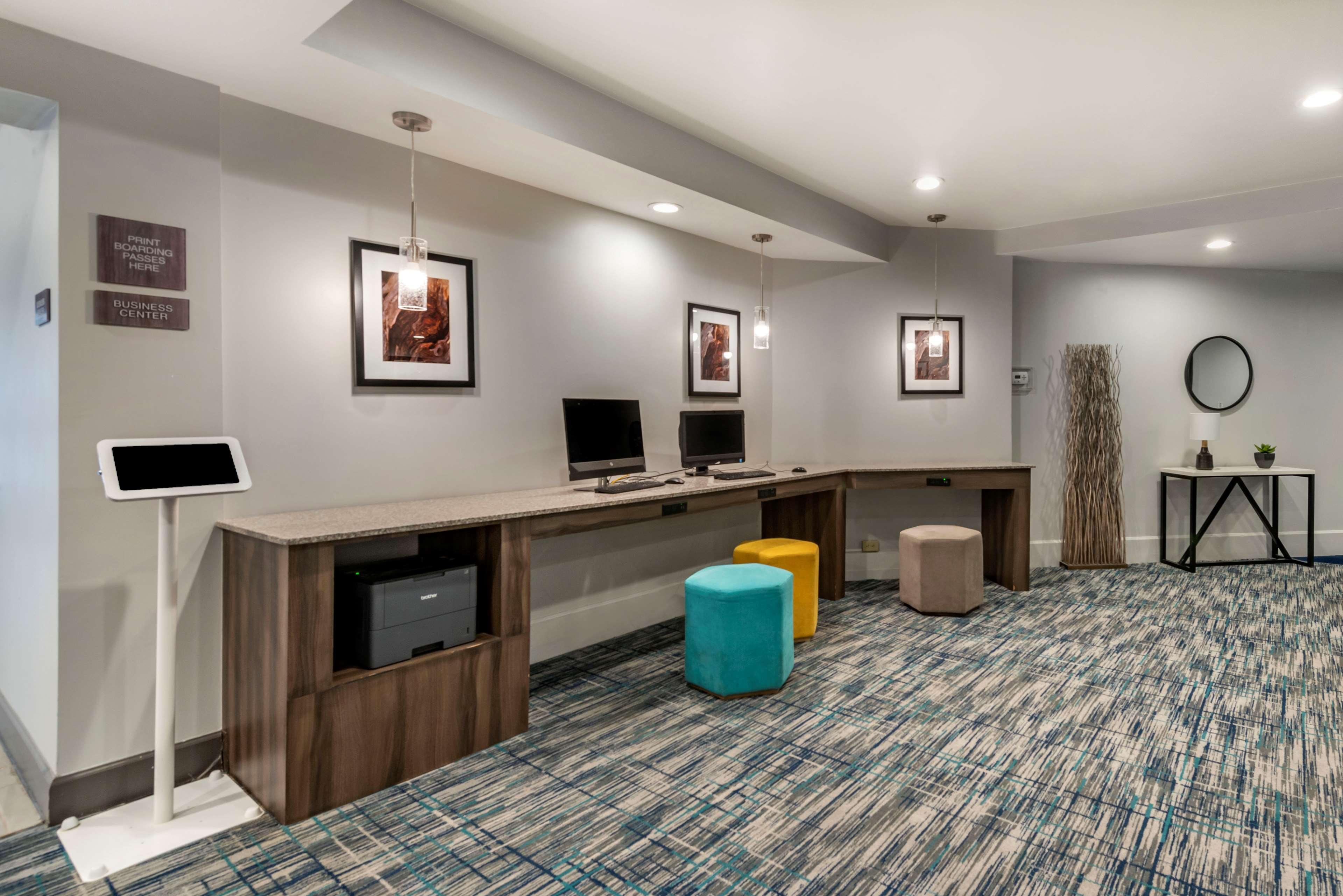 Best Western Premier Denver East Exterior foto