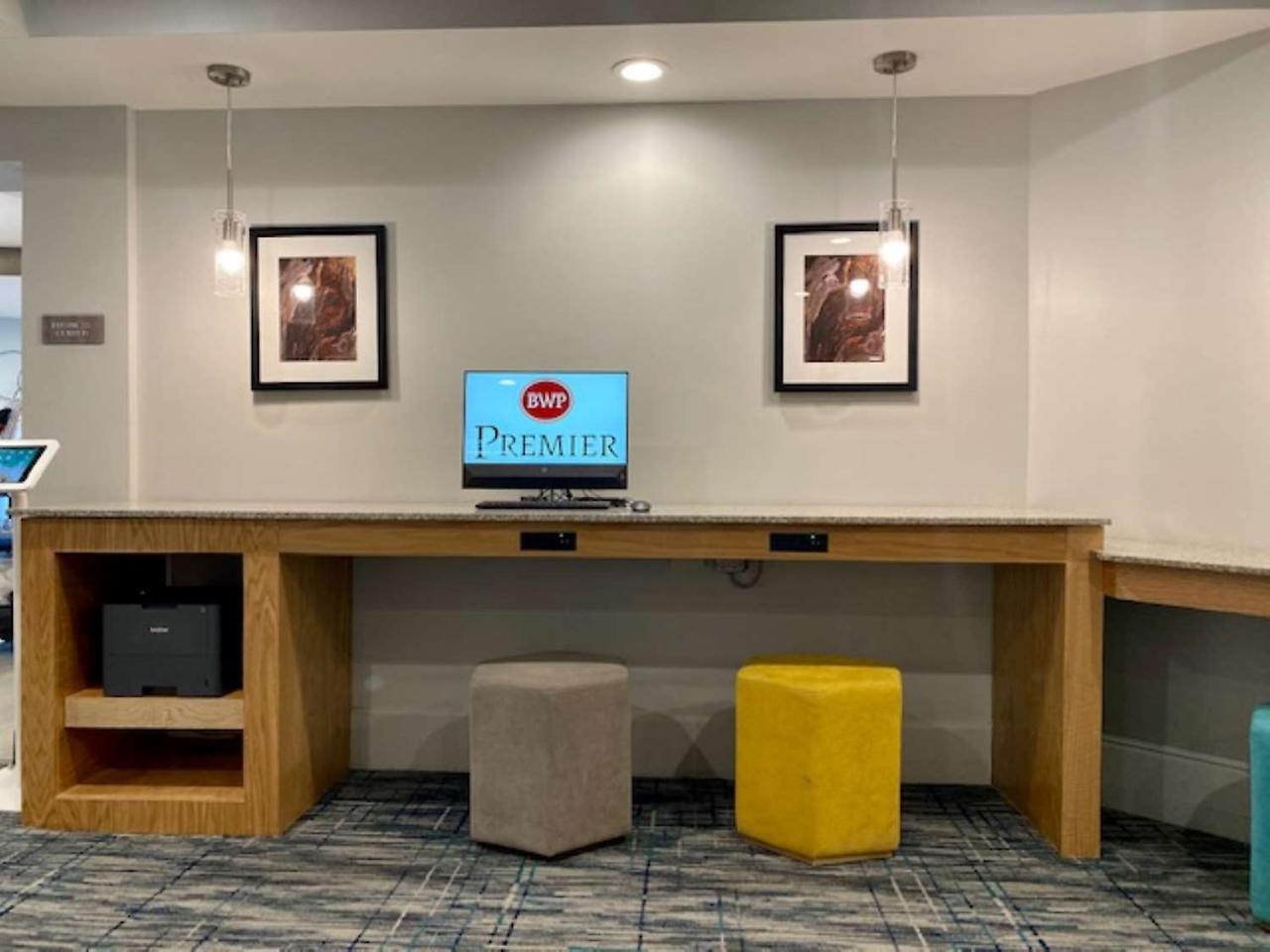 Best Western Premier Denver East Exterior foto