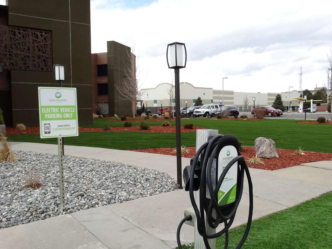 Best Western Premier Denver East Exterior foto