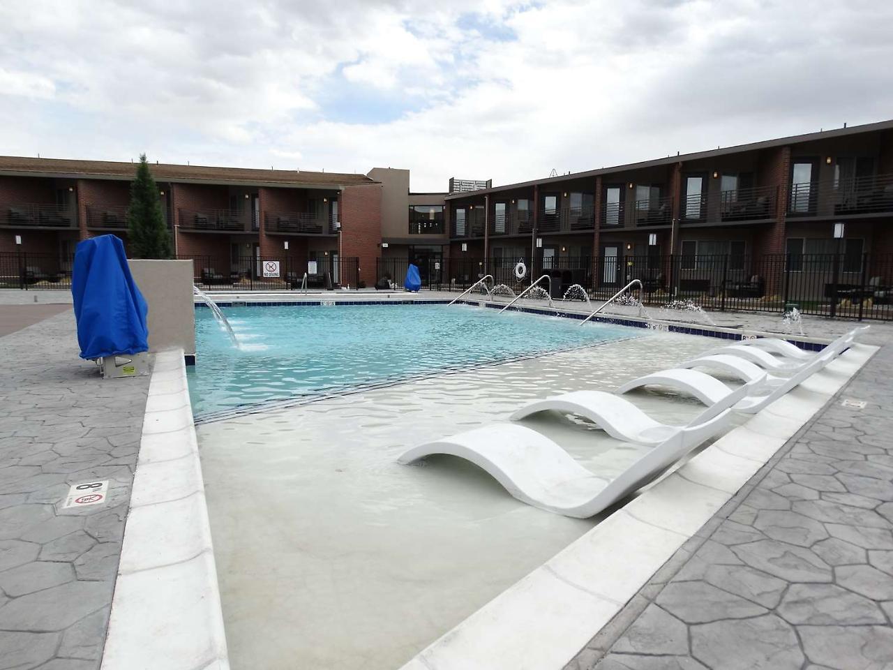 Best Western Premier Denver East Exterior foto